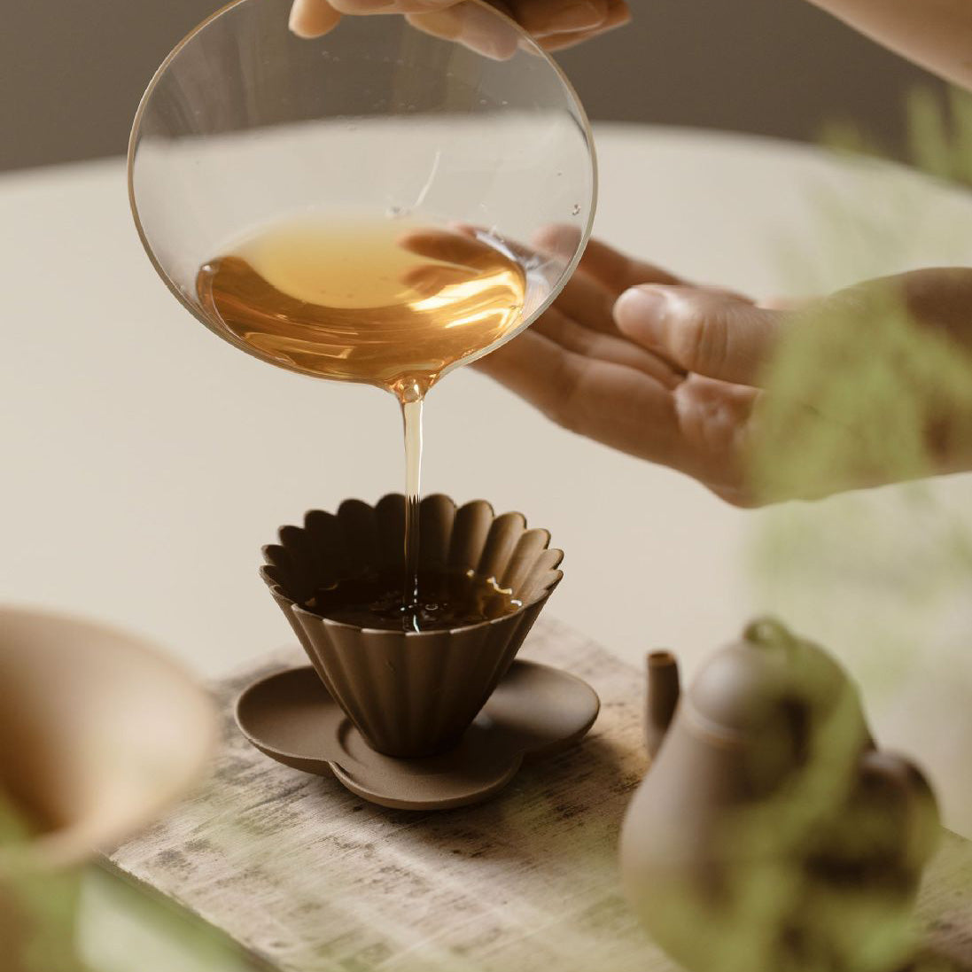 Tobacco-Brown Glaze Floral Rim Zisha Teacup - Rouseclay