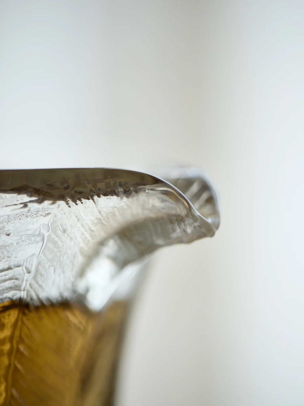 Natural Crystal "Eagle Beak" Fair Cup (Gongdao Bei)