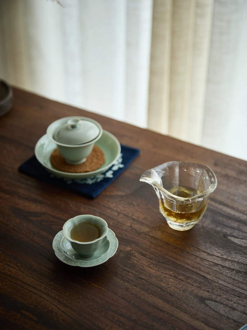 Natural Crystal "Eagle Beak" Fair Cup (Gongdao Bei)