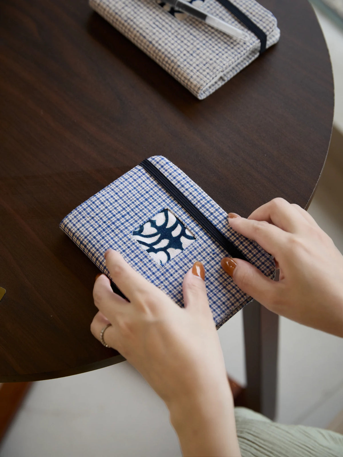 Handmade A6 refillable fabric notebook cover with Lanjiaxie indigo-dyed decorations (including replaceable inserts)