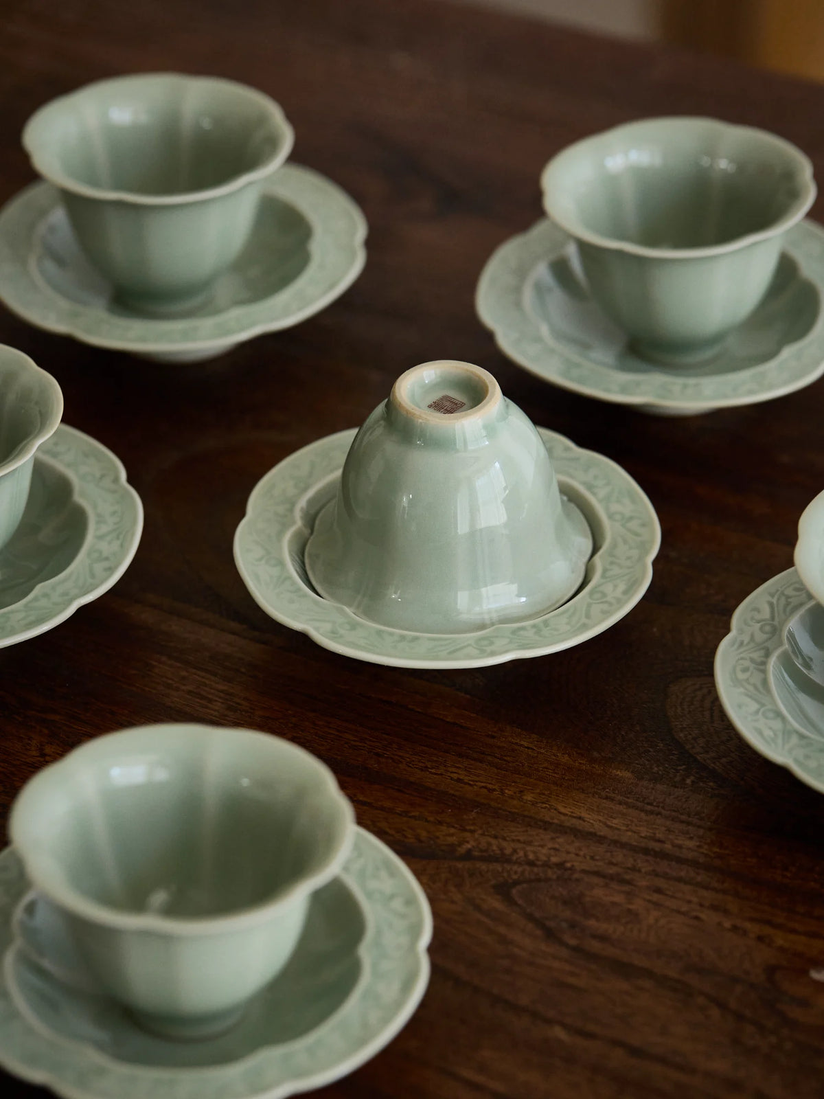 Ou Ware Song Dynasty-style tea cup with a lobed rim & Saucer Set