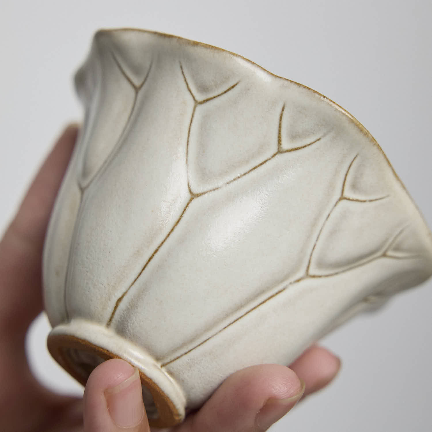 Hand-Sculpted Lotus Leaf TeaCups - Rouseclay