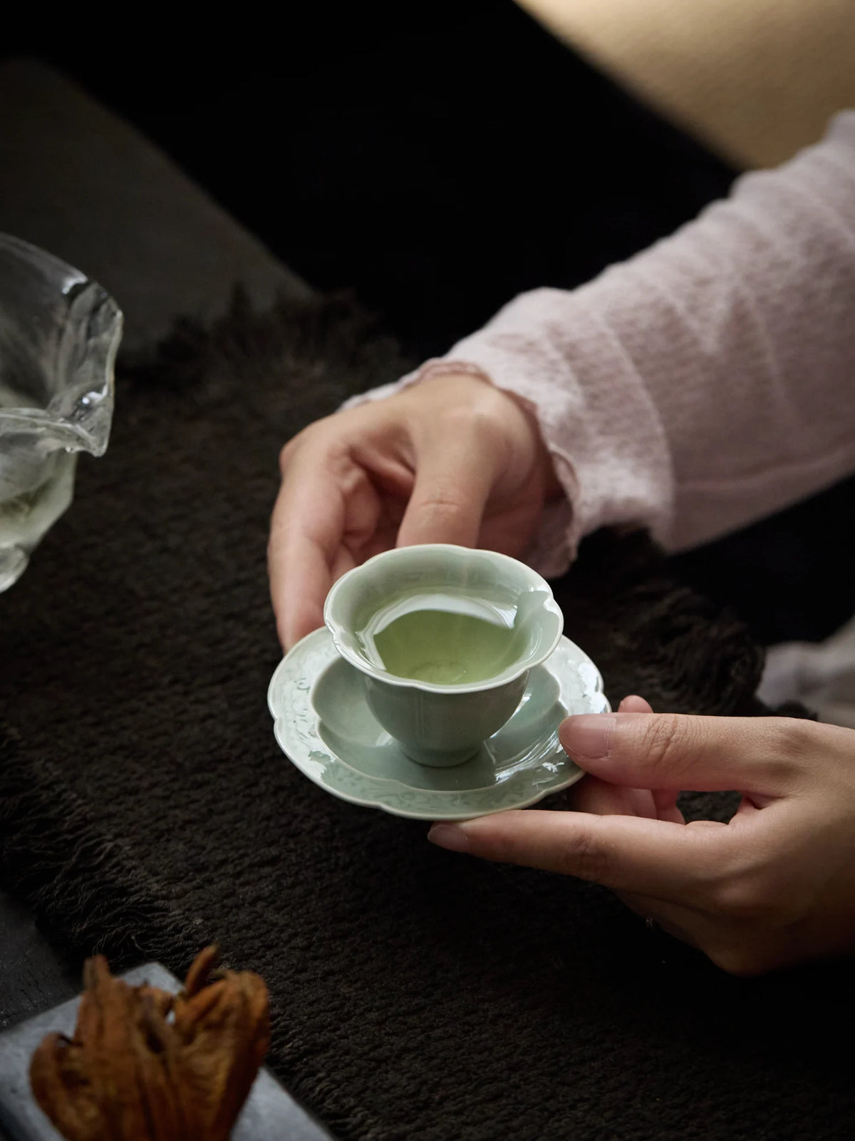 Ou Ware Song Dynasty-style tea cup with a lobed rim & Saucer Set