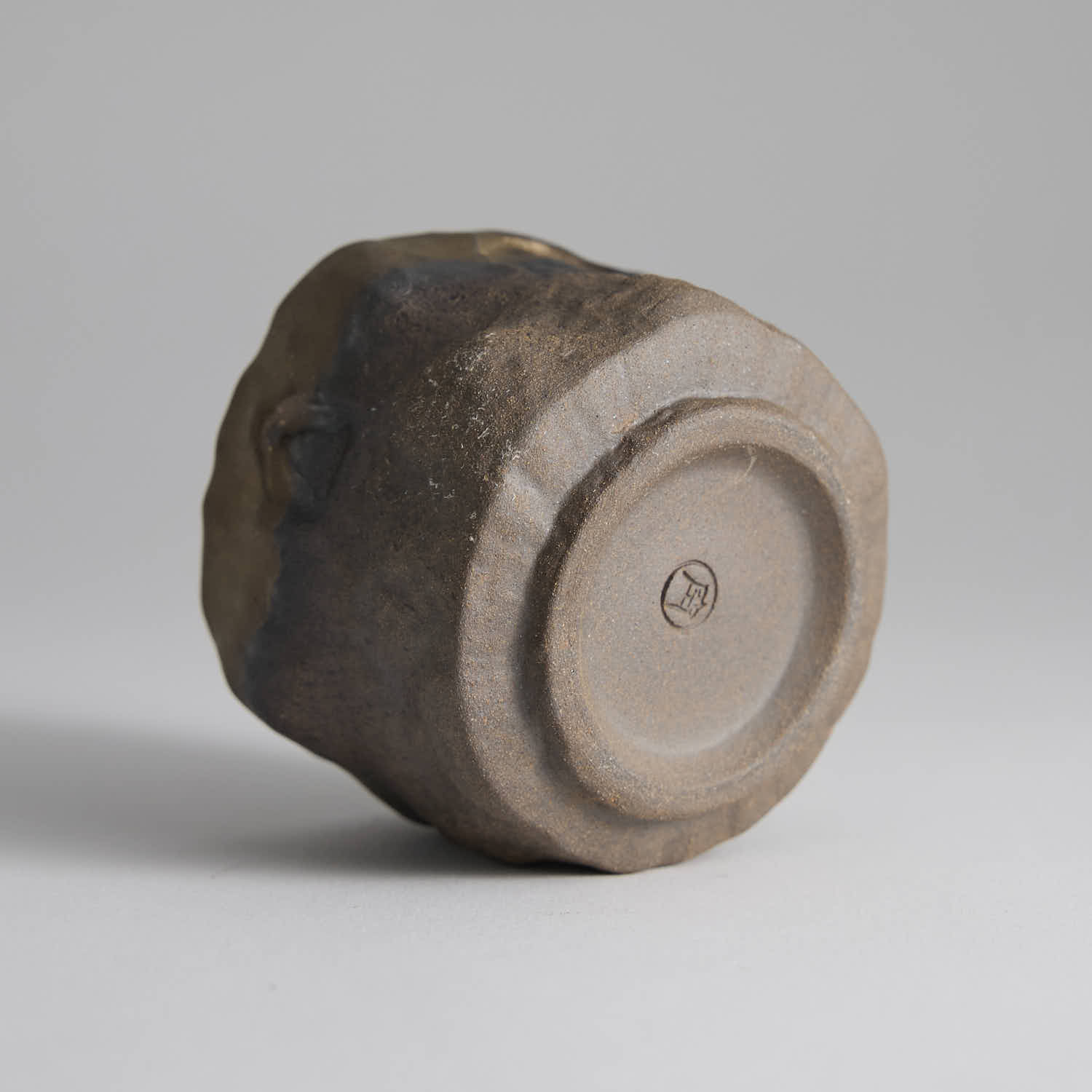 Gilded Iron Glaze Heritage Cup - Rouseclay