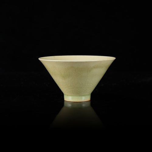 Handmade crackle-glaze Doulifa teacup with flared rim and small foot