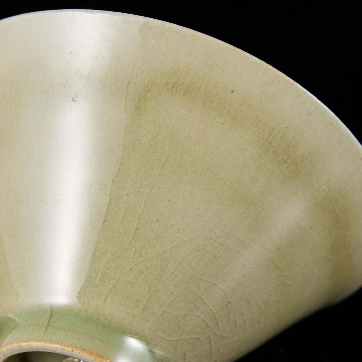 Handmade crackle-glaze Doulifa teacup with flared rim and small foot