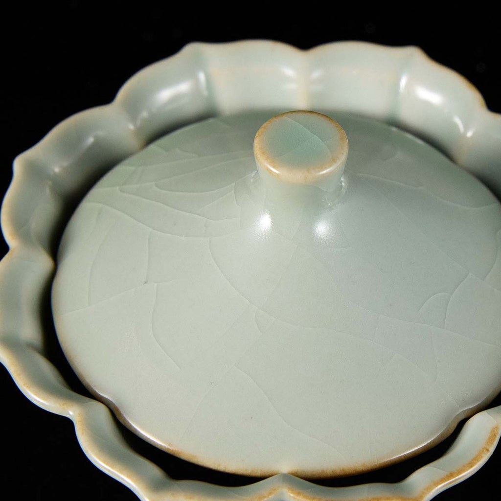 Ru Kiln petal-rim douli travel tea set – gaiwan, two cups, fair cup, tea canister