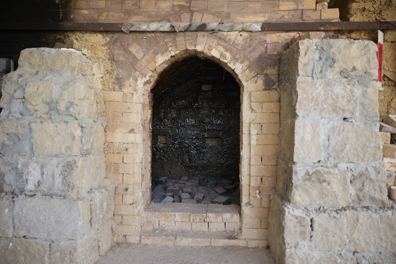 A real-life photo capturing the authentic Ou Kiln site, the historical birthplace of Chinese celadon pottery and traditional chinese celadon teaware