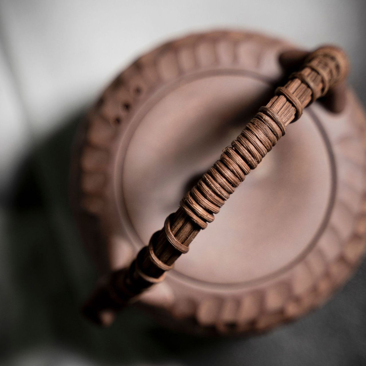 Hammered Texture Zisha Tekkyo Yixing handmade teapot handle detail handmade Chinese pottery