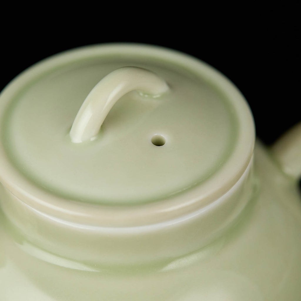 Ou Celadon Tang-Style Long-Spout Gongfu Teapot lid detail handmade Chinese pottery2