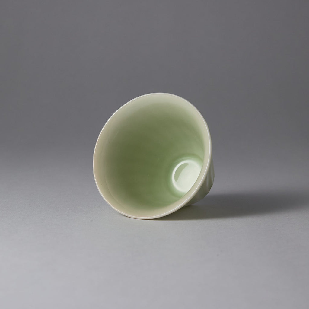 Ou Kiln Tidal Pattern Gongfu Teacup rim detail handmade Chinese pottery