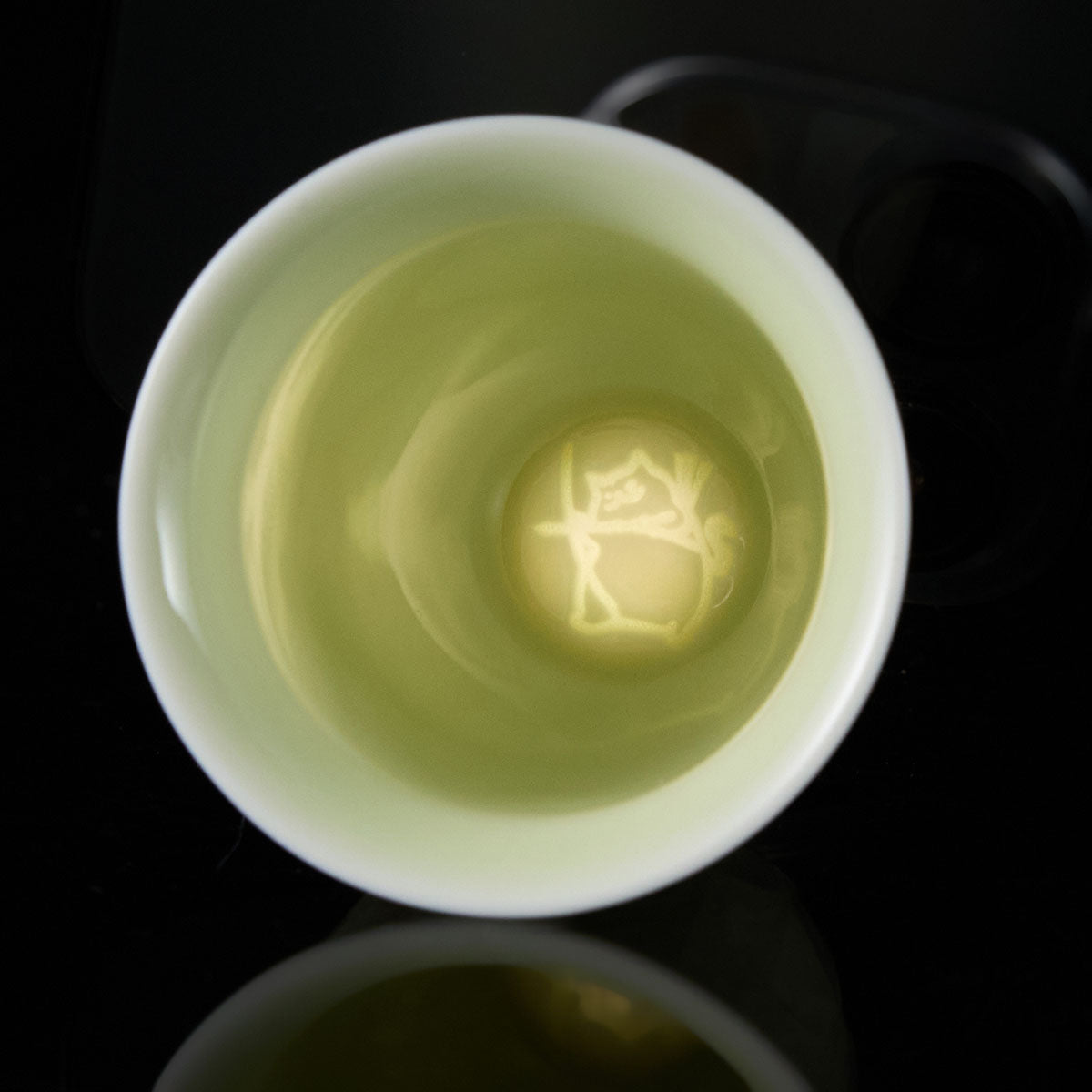 Ou Kiln Hammered Texture Celadon Teacup rim detail celadon tea cup handmade Chinese pottery